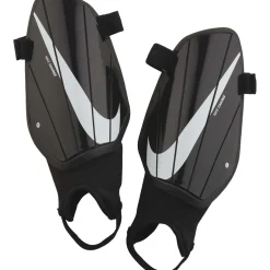 Nike Charge scheenbeschermers black white