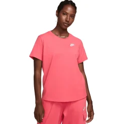 Nike Sportswear Club Essentials shirt dames aster pink