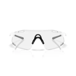 Oakley Cybr Dyno zonnebril clear to black iridium  photochromic matte white