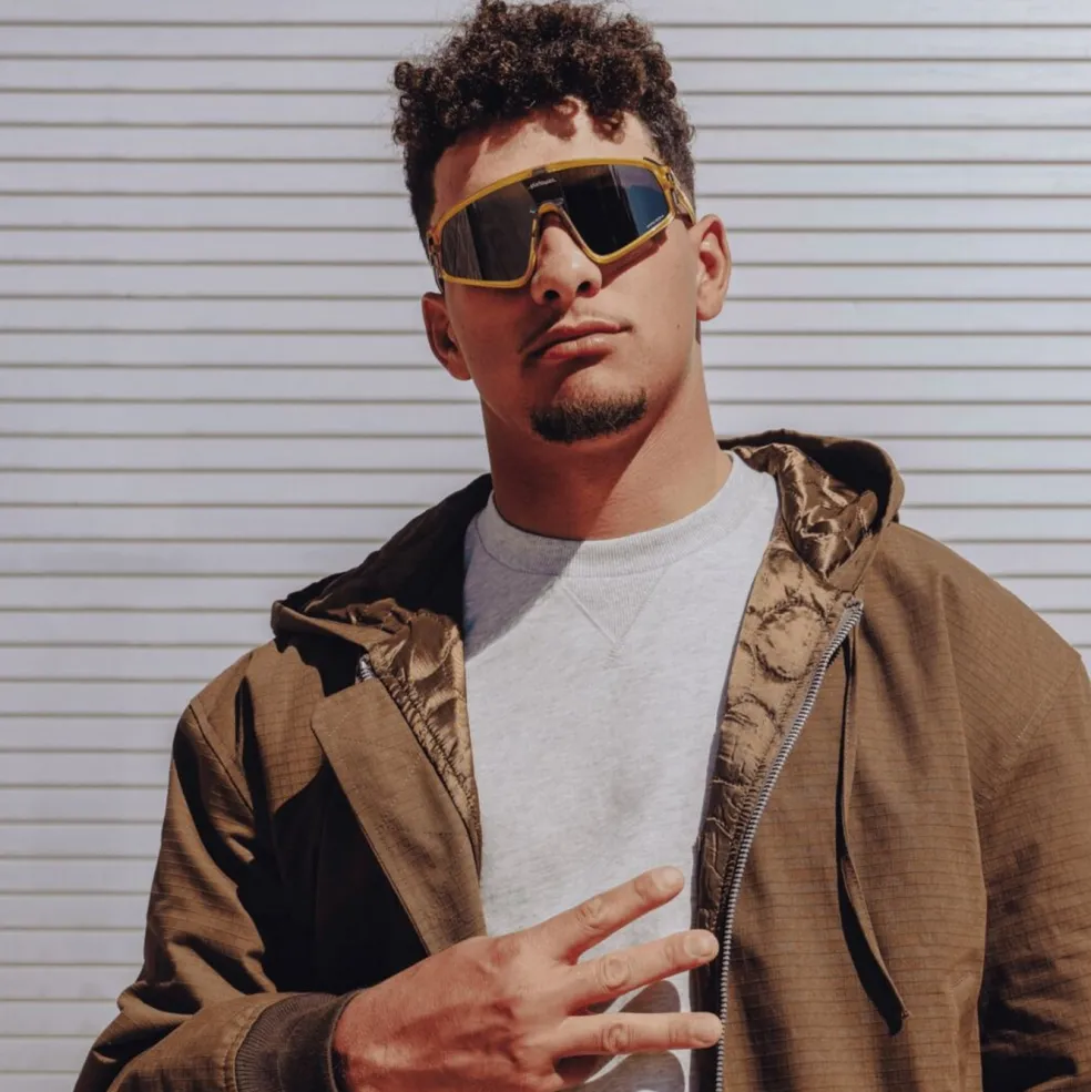 Oakley Latch Panel zonnebril gold grass