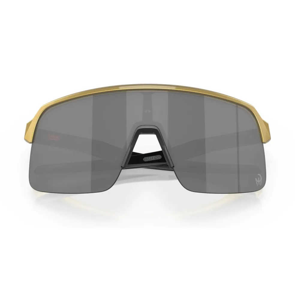 Oakley Sutro Lite Patrick Mahomes II Collection zonnebril olympic gold