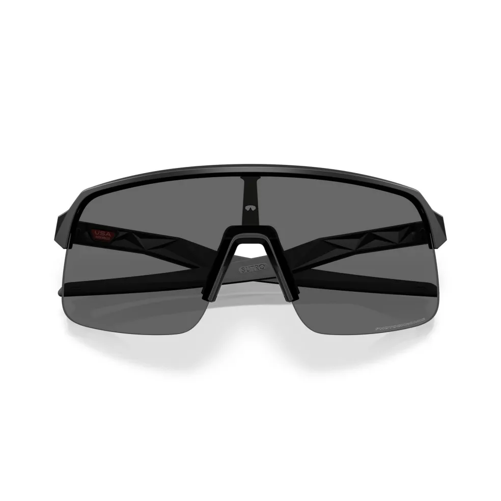 Oakley Sutro Lite S zonnebril clear to black iridium photochromic matte black