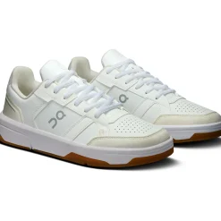 On THE ROGER Clubhouse schoenen dames white ivory