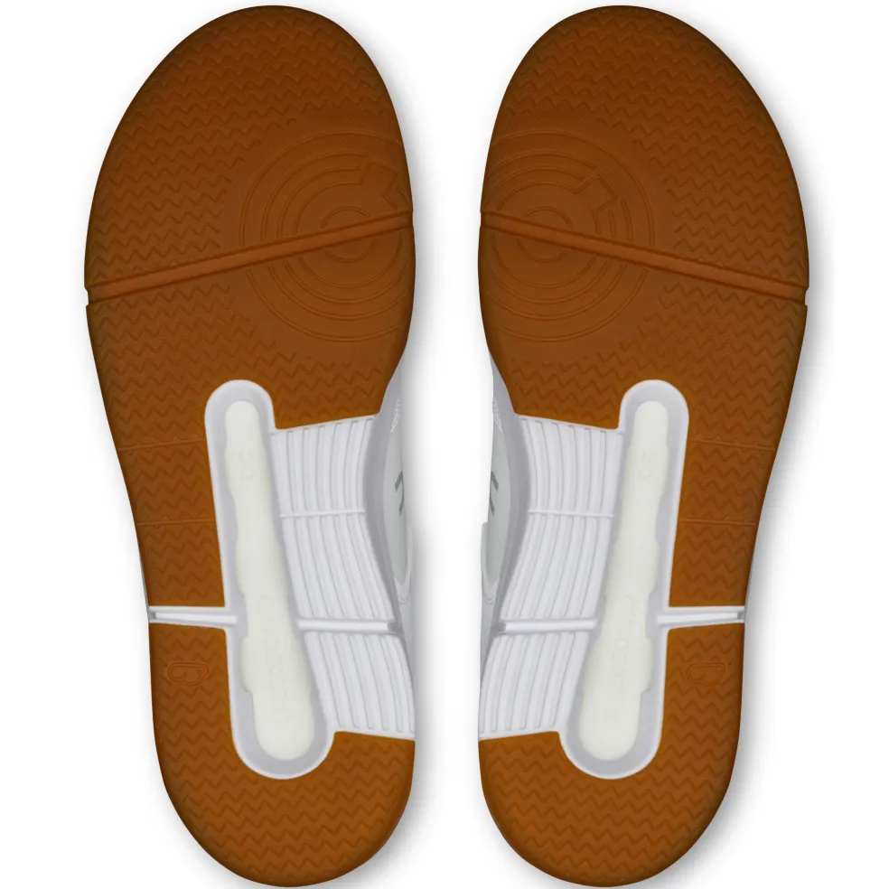 On THE ROGER Clubhouse schoenen dames white ivory