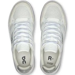 On THE ROGER Clubhouse schoenen heren white ivory