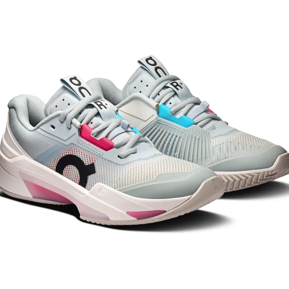 On THE ROGER Pro Fire Clay tennisschoenen dames arctic pink