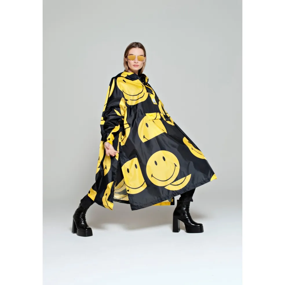 Rainkiss All Smiles X Smiley regenponcho black