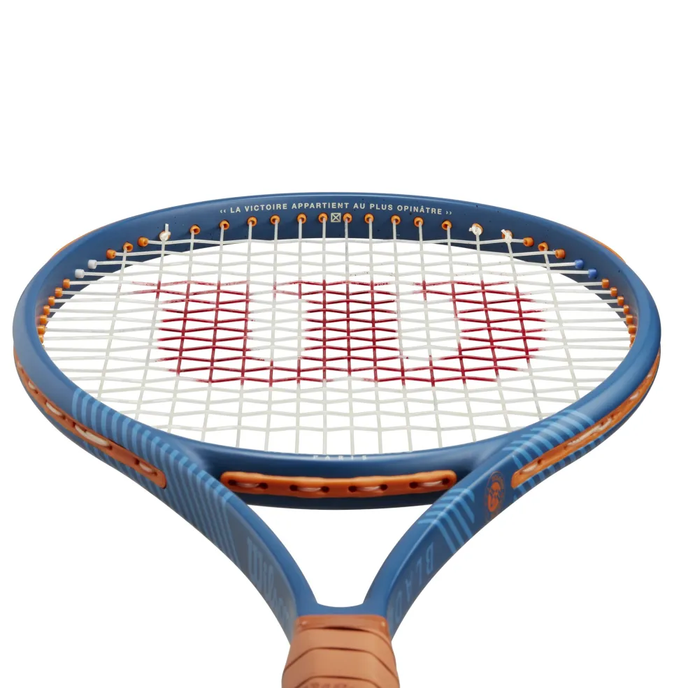 Wilson Blade 98 V9 tennisracket 2024
